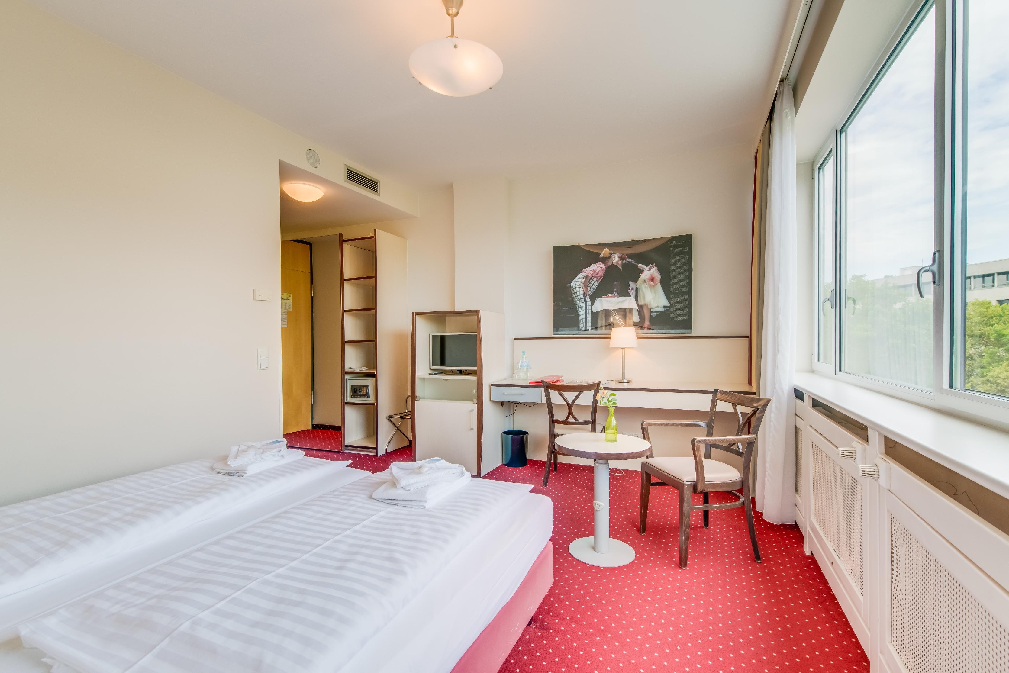 Come Inn Berlin Kurfuerstendamm Εξωτερικό φωτογραφία